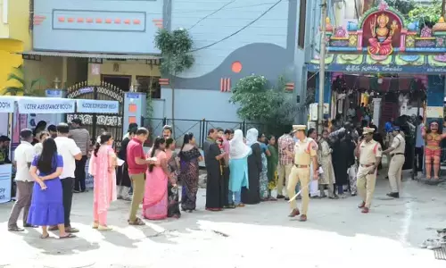 In an anti-climax...JH records a dismal 48.49% polling