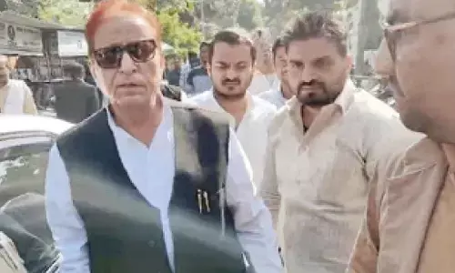 Azam Khan acquitted; action ordered against probe officer