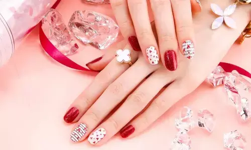 Washi Tape Nails: The Budget-Friendly DIY Trend Taking Over Nail Art Enthusiasts Washi Tape Nails: The Budget-Friendly DIY Trend Taking Over Nail Art Enthusiasts