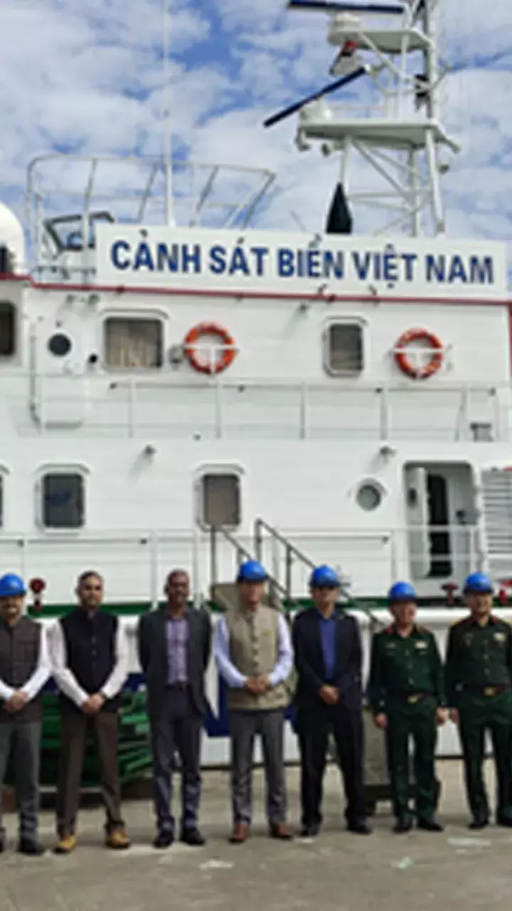 India and Vietnam discuss ways to enhance defence, shipbuilding cooperation India and Vietnam discuss ways to enhance defence, shipbuilding cooperation