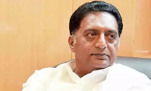 CID questions Prakash Raj in betting apps case