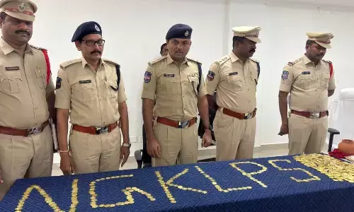 ₹7.5 Lakh Cash and 1,160 Fake Gold Coins Seized in Nagarkurnool