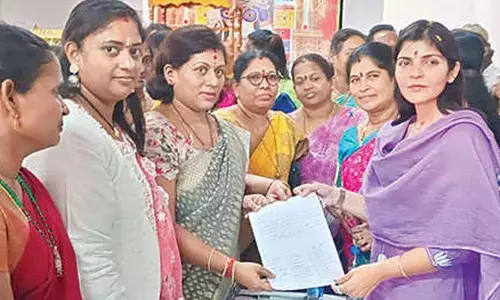 Women’s commission takes note of harassment of devotees