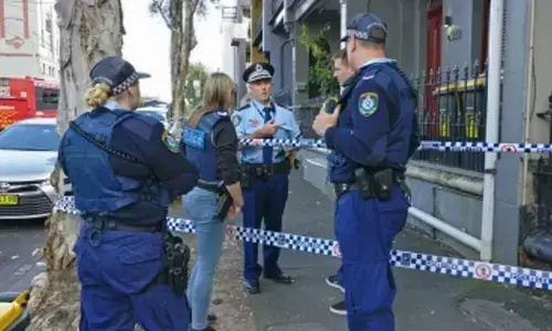 Man arrested after 22 kg of cocaine seized at Sydney Airport