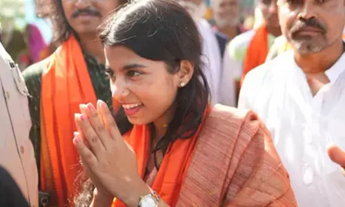 Bihar Assembly elections: Folk singer Maithili Thakur leads in Alinagar with over 4,100 votes