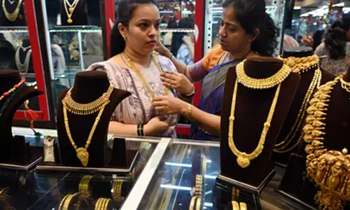 Gold prices see further drop as safe haven buying eases