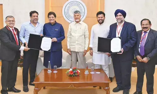 Naidu offers ‘sovereign guarantee’ to investors