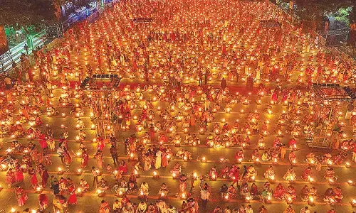 Grandeur marks Karthika Deepotsavam