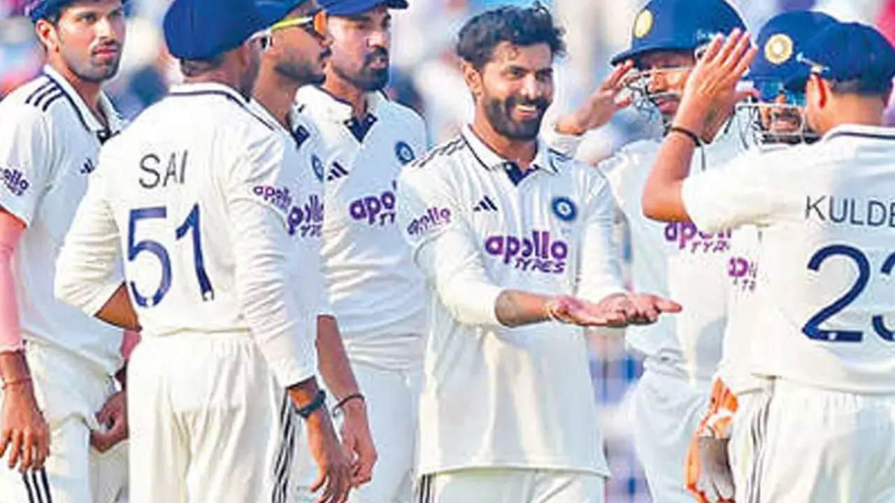 1st Test: Jadeja’s 4-wkt haul puts India on brink of win over SA 1st Test: Jadeja’s 4-wkt haul puts India on brink of win over SA