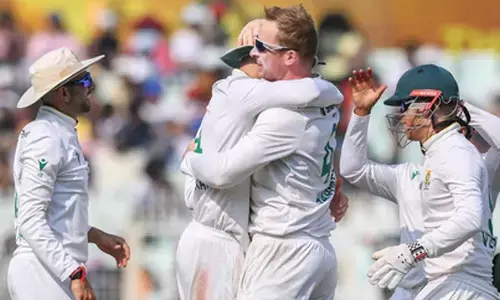 1st Test: Harmer picks 4-21 as South Africa bowl out India for 93 to win by 30 runs