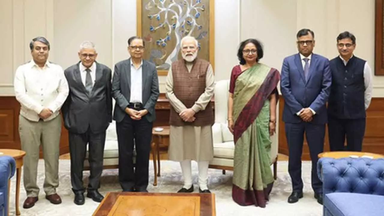 Prime Minister Modi meets 16th Finance Commissions delegation Prime Minister Modi meets 16th Finance Commissions delegation