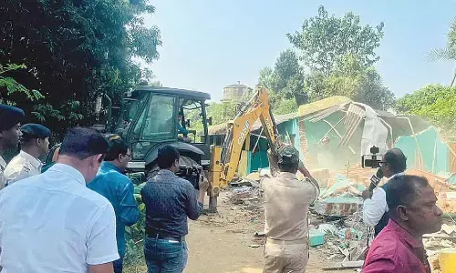 Admin demolishes house built to shelter Bangladeshis