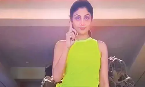 Shilpa Shetty demonstrates a yoga pose that helps improve balance and concentration Shilpa Shetty demonstrates a yoga pose that helps improve balance and concentration
