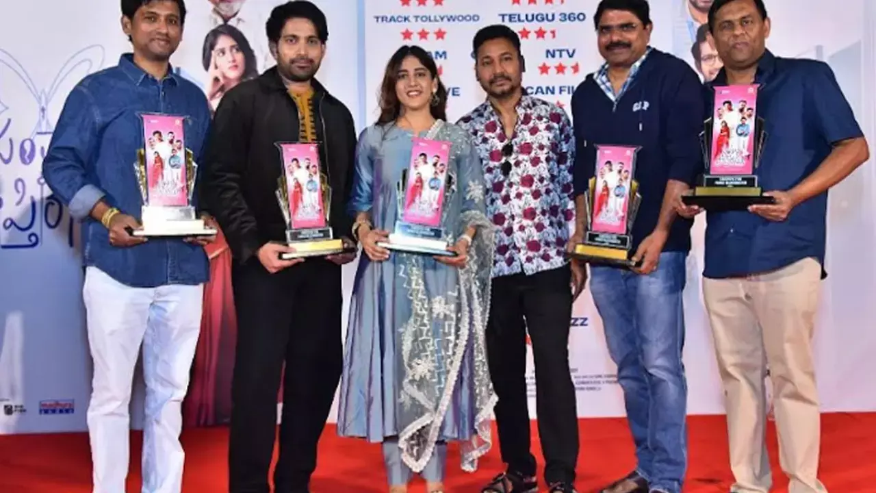 ‘Santhana Prapthirasthu’ team celebrates film’s success