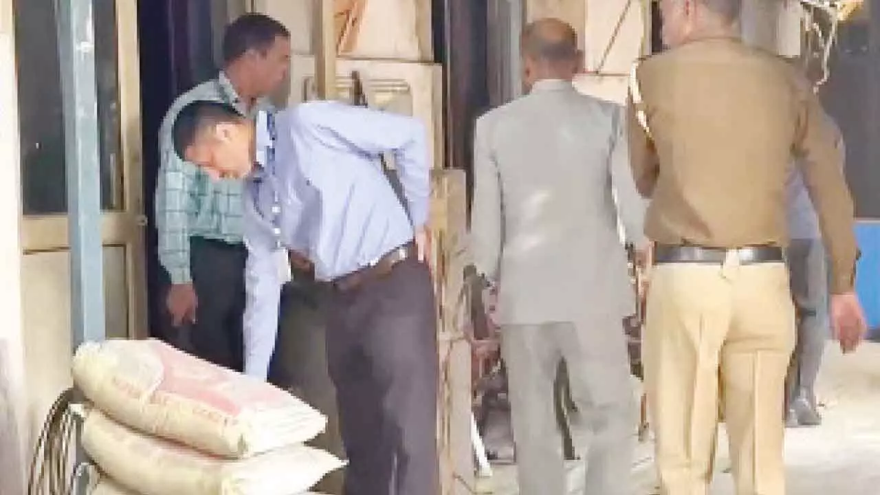 Courts, CRPF schools receive bomb threat; all hoax Courts, CRPF schools receive bomb threat; all hoax