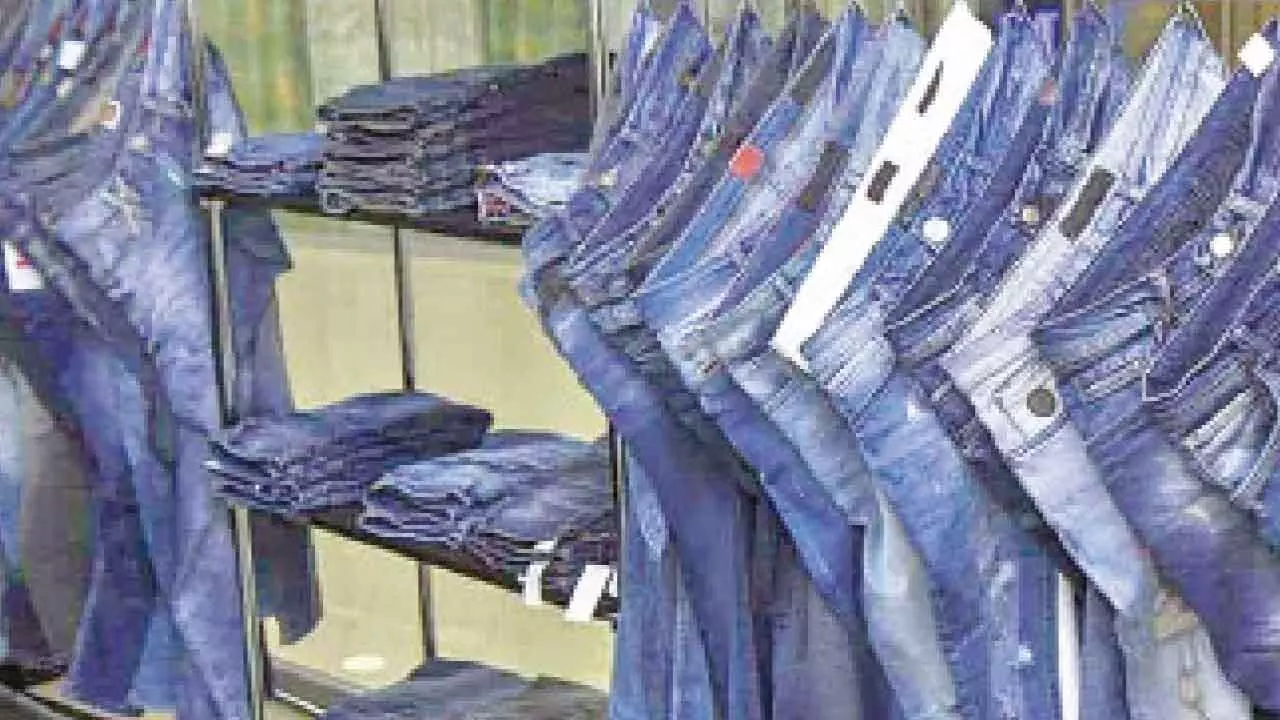 Ballari jeans industry faces major crisis Ballari jeans industry faces major crisis