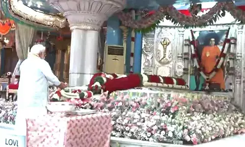 PM Modi visits Sathya Sai Maha Samadhi in Puttaparthi