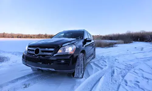 Hybrid vs Gas SUVs: Real Ownership Costs in Cold Climates Hybrid vs Gas SUVs: Real Ownership Costs in Cold Climates