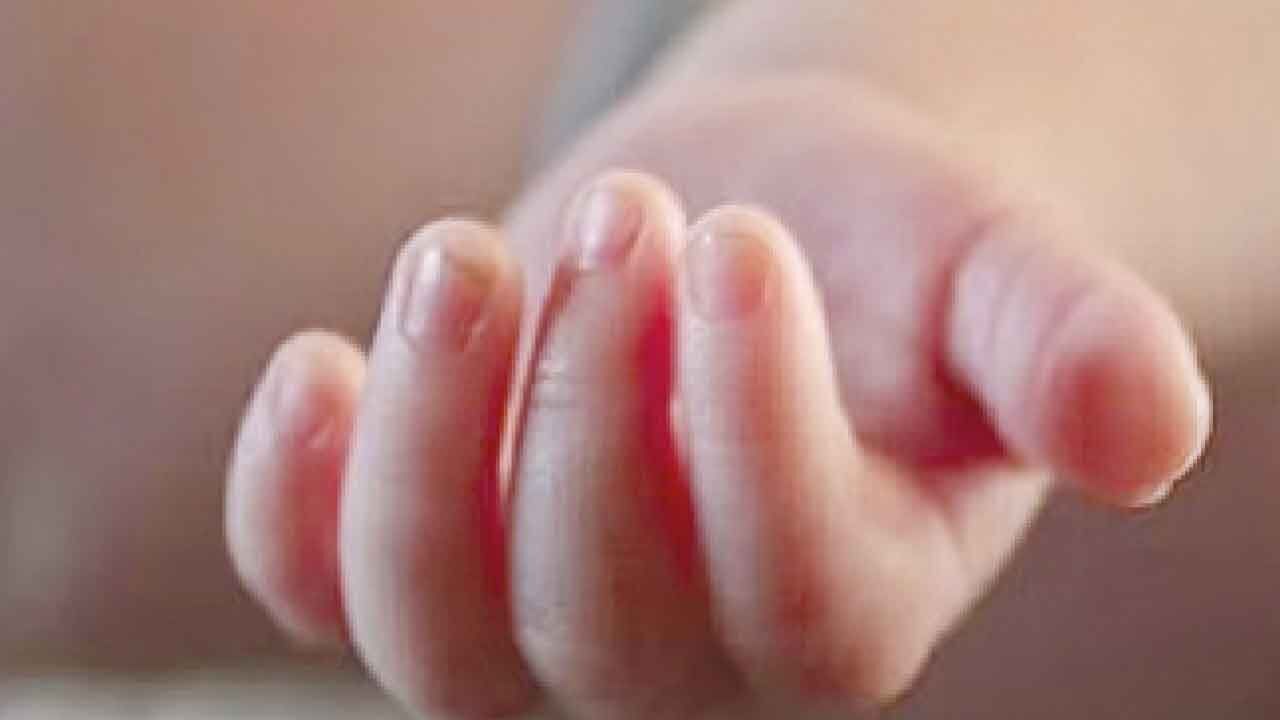 Dwarka mourns toddler’s death killed in accident