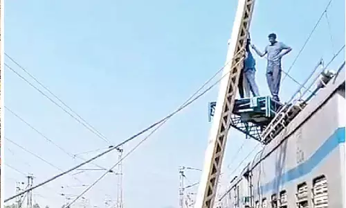 Alert loco-pilot averts major train accident