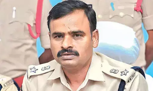 Alipiri police nab notorious chain snatcher, bike thief