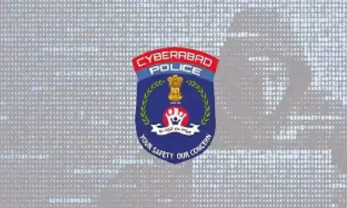 Cyberabad Police sounds fog warning;  asks motorists to switch to low-beams