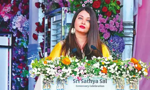 Teachings of Sathya Sai Baba continue to reverberate in the hearts of millions: Aishwarya Rai