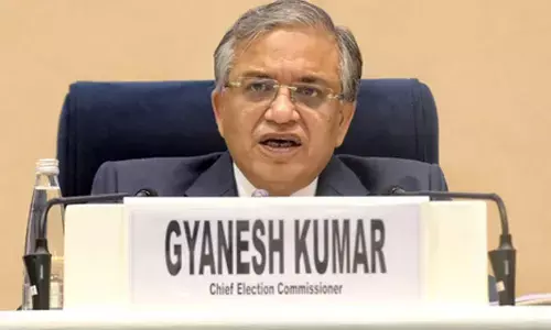 Bengal minister indirectly accuses CEC of taking favours; BJP hits back