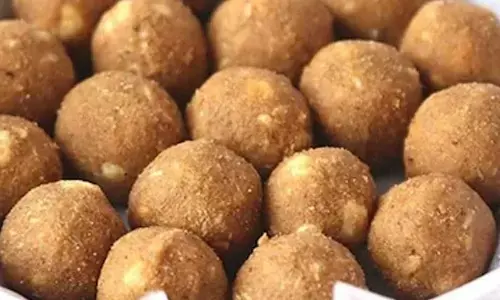 Gond-Jaggery Laddu Recipe: A Winter Treat That Warms You from Within