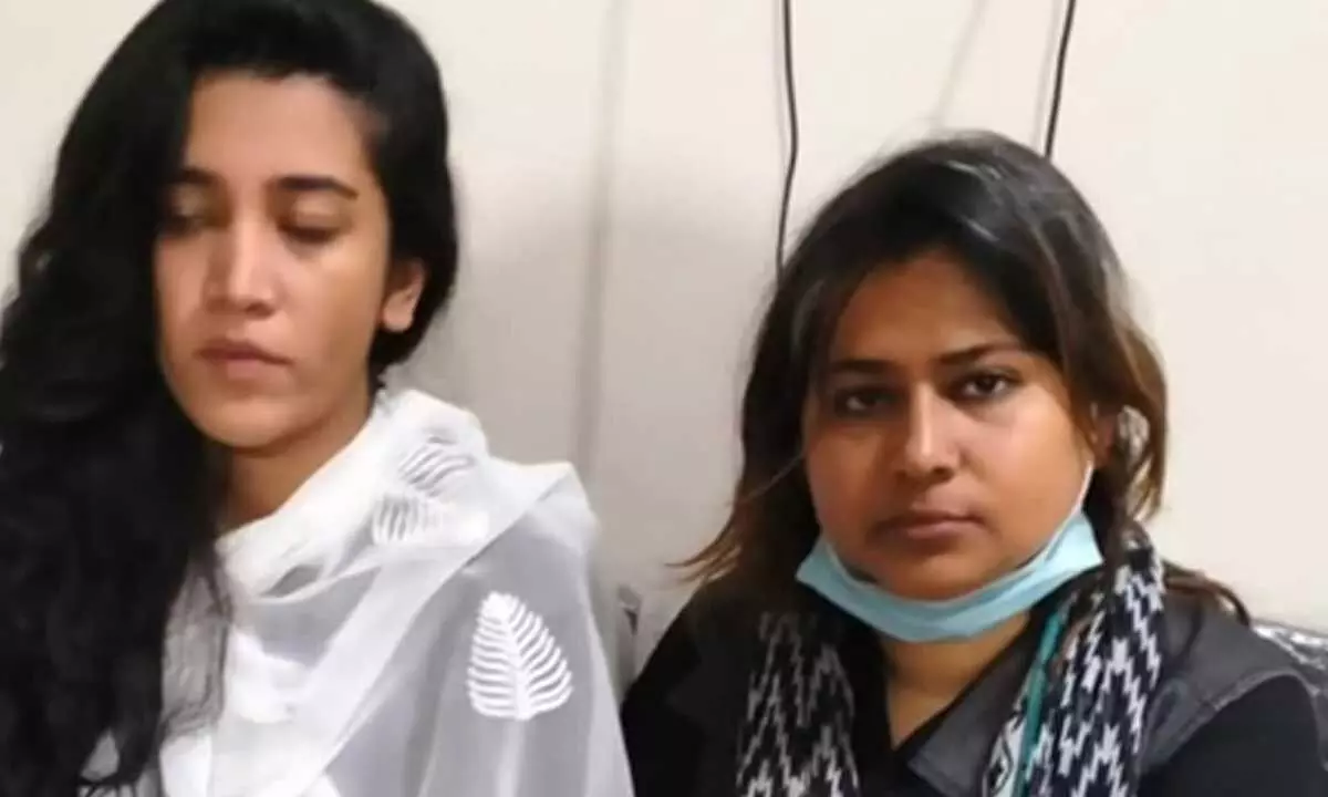 Pakistan: Journalist, rights defender arrested for protesting over 27th Constitutional Amendment Pakistan: Journalist, rights defender arrested for protesting over 27th Constitutional Amendment