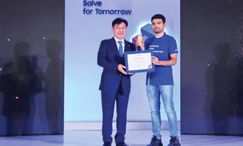 Student develops ‘AI smart glasses’ for visually impaired, wins Rs 1-cr support