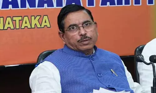 Siddaramaiah telling blatant lies on maize procurement, imports: Pralhad Joshi