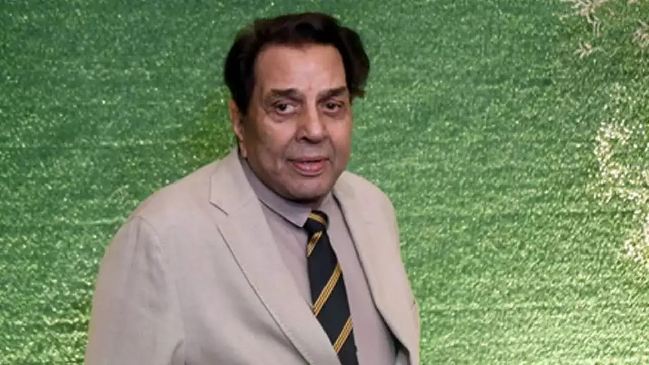 Veteran Bollywood Actor Dharmendra Dies at 89 in Mumbai Veteran Bollywood Actor Dharmendra Dies at 89 in Mumbai