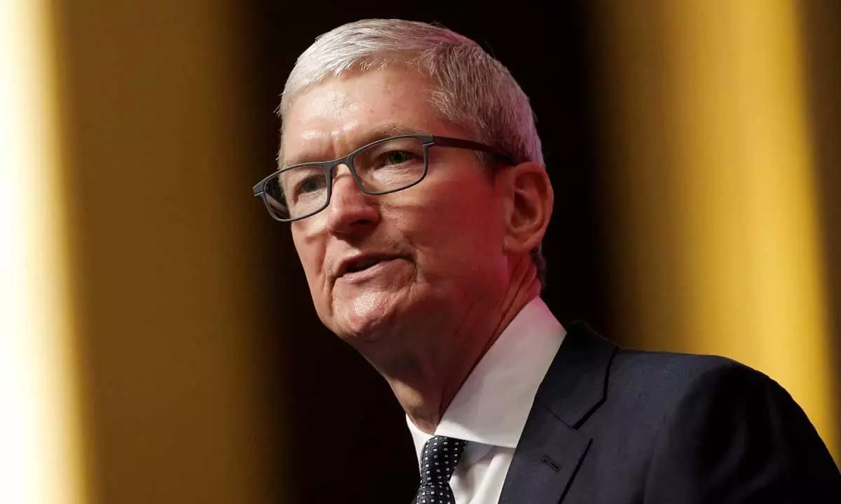 https://assets.thehansindia.com/h-upload/2025/11/24/1603903-tim-cook.webp