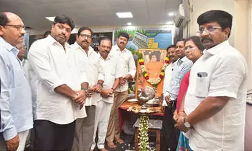 Sathya Sai Baba embodiment of love