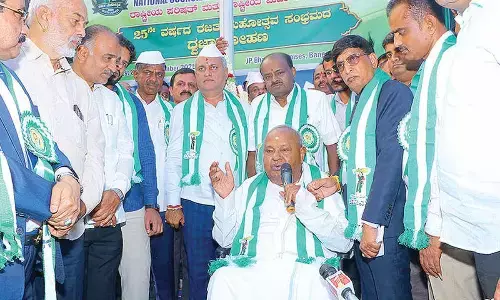 JDS re-elects Deve Gowda, Kumaraswamy unopposed