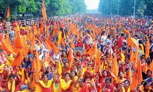 Anganwadi workers seek pay hike