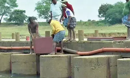 Farmers celebrate victory as Irrigation gates installed at Kallasuru bridge