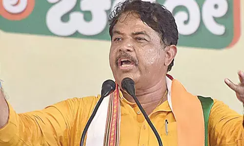 LoP accuses DKS of forcing signatures from two MLAs in jail