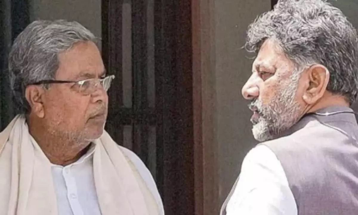 Karnataka Leadership Row Deepens As Siddaramaiah–Shivakumar Power-Sharing Debate Heats Up Karnataka Leadership Row Deepens As Siddaramaiah–Shivakumar Power-Sharing Debate Heats Up