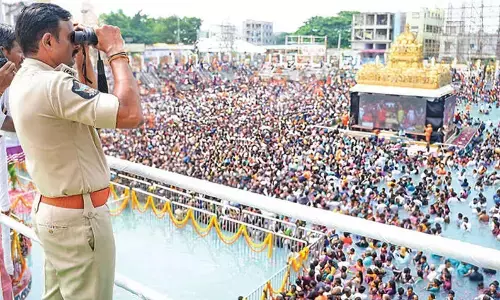 Police commended for managing huge crowd