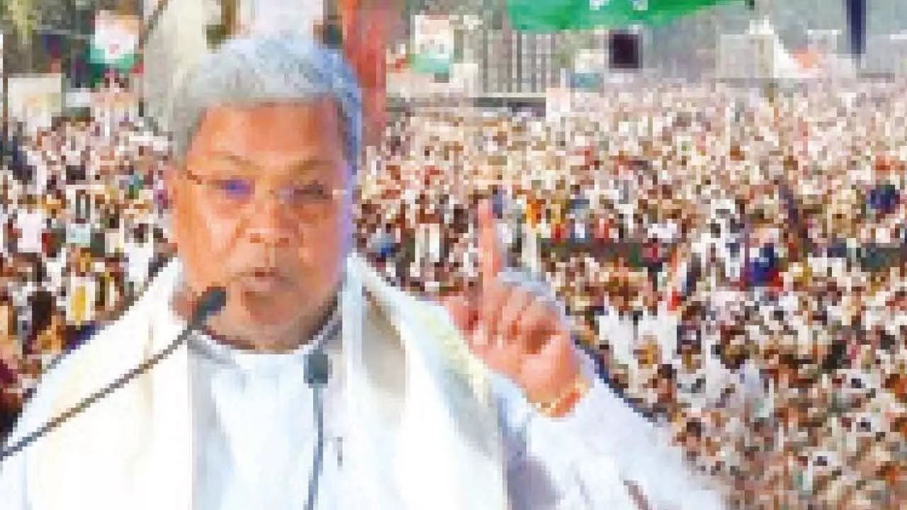 Identify ‘Manuvadis’ who oppose Constitution: CM Identify ‘Manuvadis’ who oppose Constitution: CM