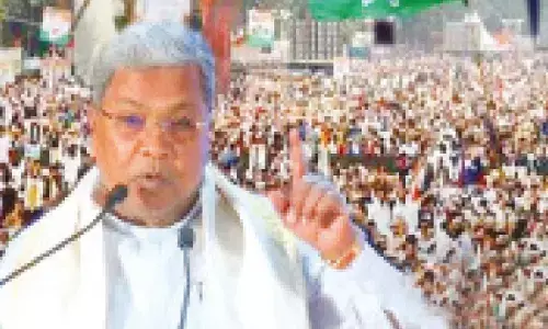 Identify ‘Manuvadis’ who oppose Constitution: CM