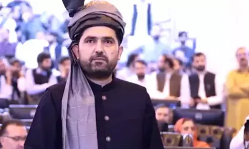 Imran Khans PTI will hold protest outside Islamabad High Court every Tuesday: Khyber Pakhtunkhwa CM