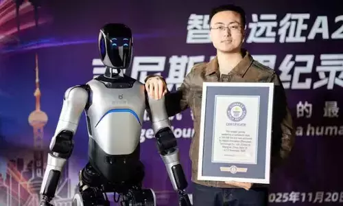 Humanoid Robot Sets World Record With 106 km Autonomous Walk in China