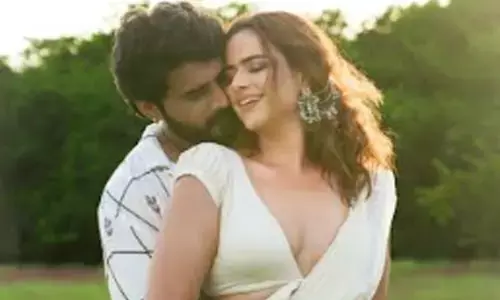 Prachi Tehlan and Nikhil Maliyakkal cast a spell in ‘Thenela Vanala’