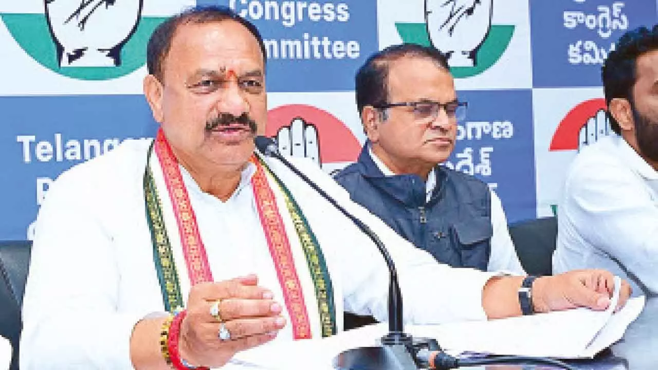Mahesh Kumar slams BRS ‘Deeksha Diwas’, calls KCR hunger strike a political drama Mahesh Kumar slams BRS ‘Deeksha Diwas’, calls KCR hunger strike a political drama