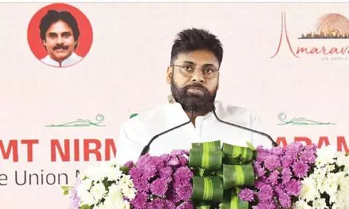 Central support key for Amravati devlpt: Pawan