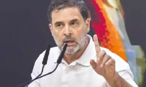 Modiji, Indias children are choking: Rahul on Delhi AQI