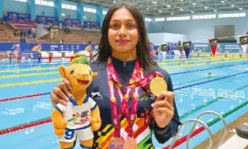 Rithvika bags 1 gold, 2 bronze in swimming